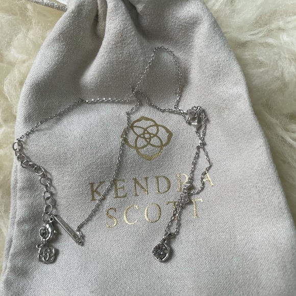 Kendra Scott Nola Silver Pendant Necklace - Picture 4 of 10
